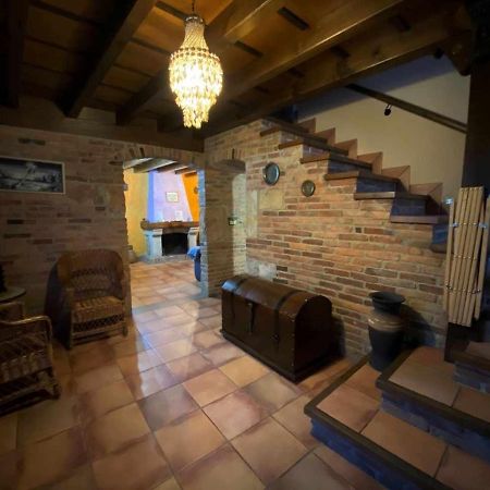 Vivienda Vacacional La Vara アリオンダス エクステリア 写真