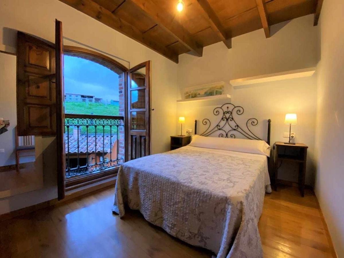 Vivienda Vacacional La Vara アリオンダス エクステリア 写真