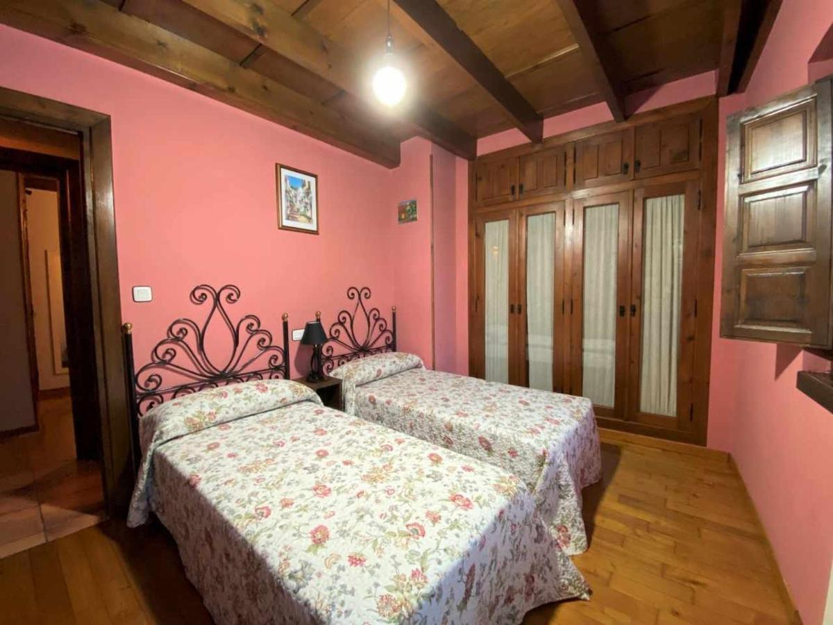 Vivienda Vacacional La Vara アリオンダス エクステリア 写真