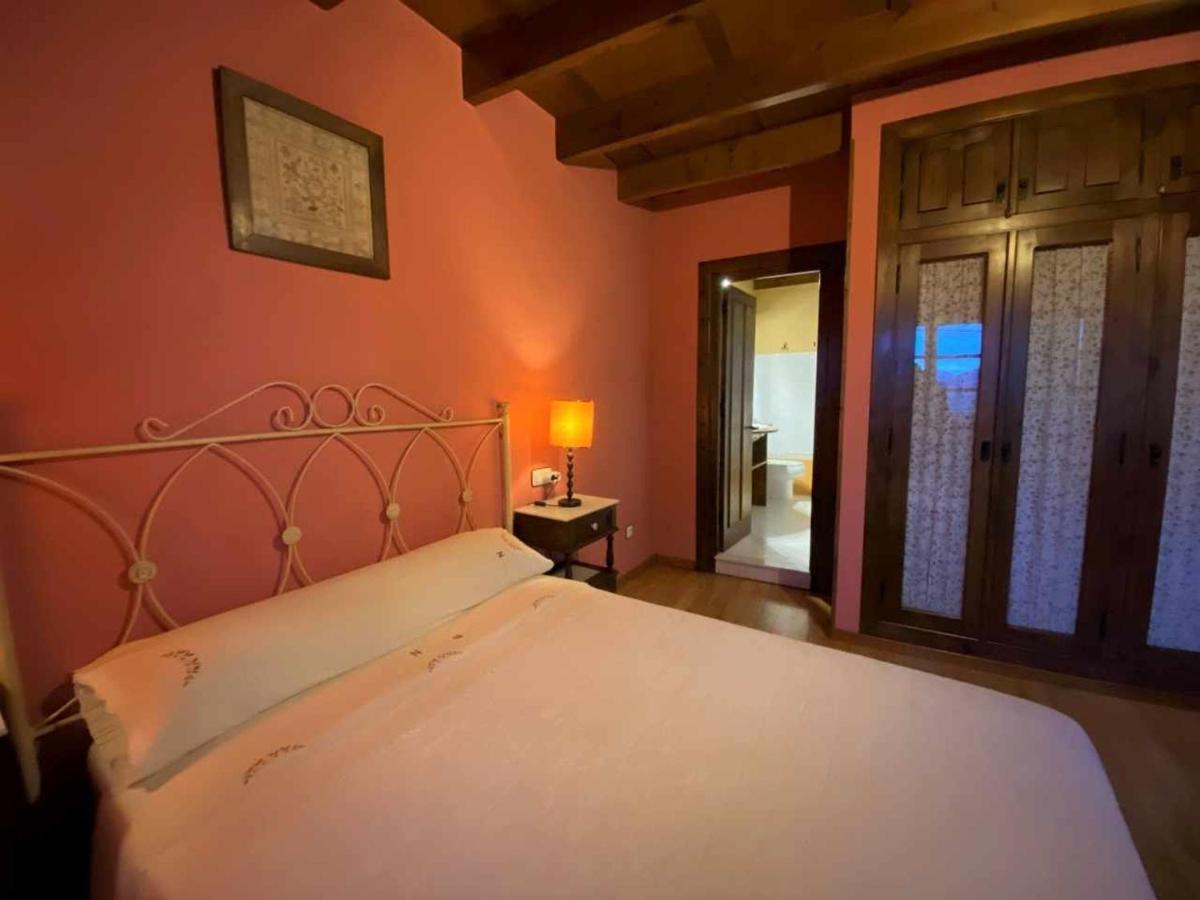 Vivienda Vacacional La Vara アリオンダス エクステリア 写真